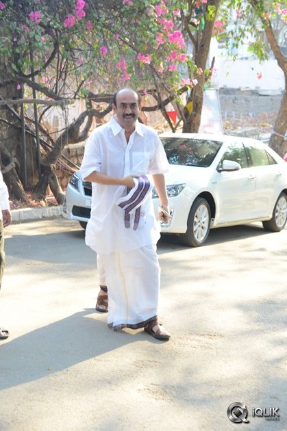 Nenu-Naa-Boy-Friends-Movie-Opening